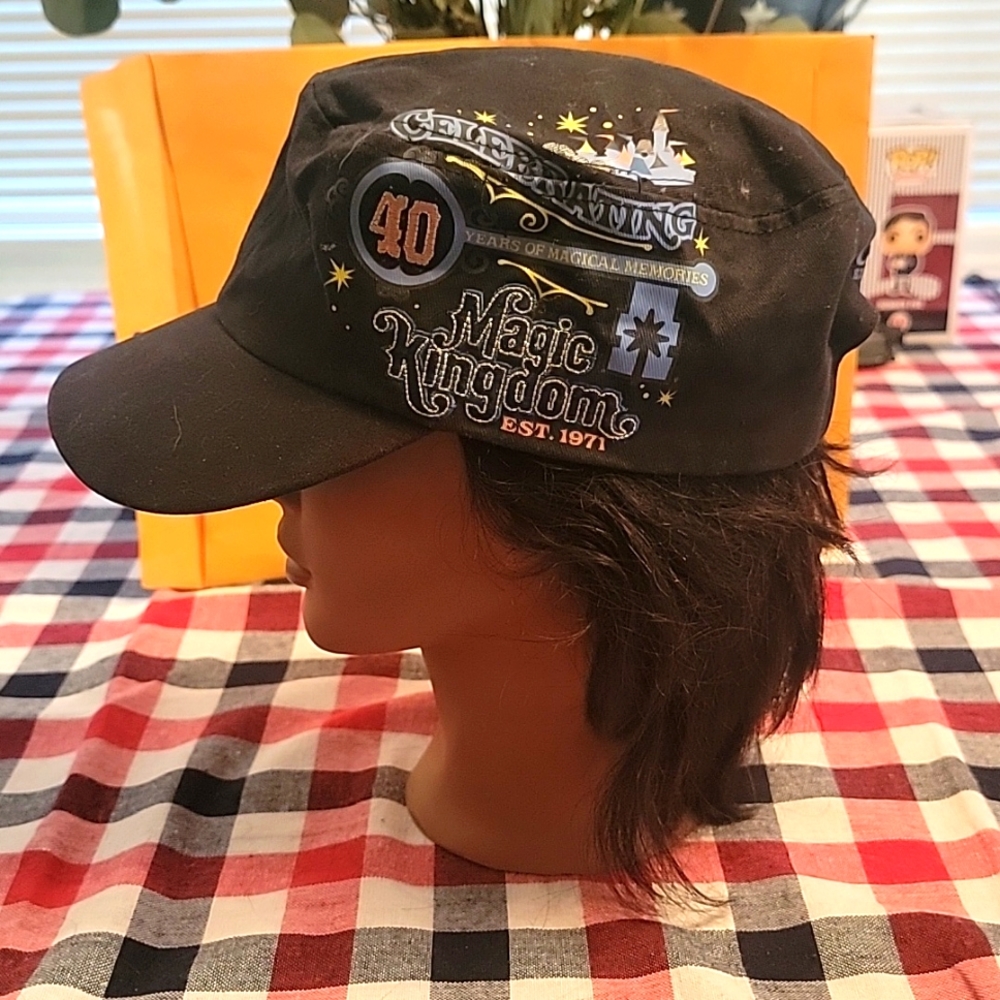 Cast Exclusive 40th Anniversary‎ Walt Disney World Hat
